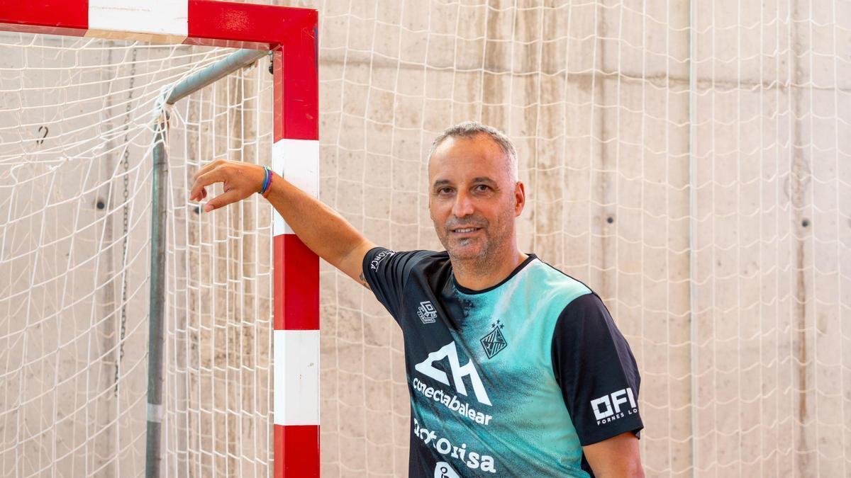 Antonio Vadillo en el pabellón Toni Pizà.