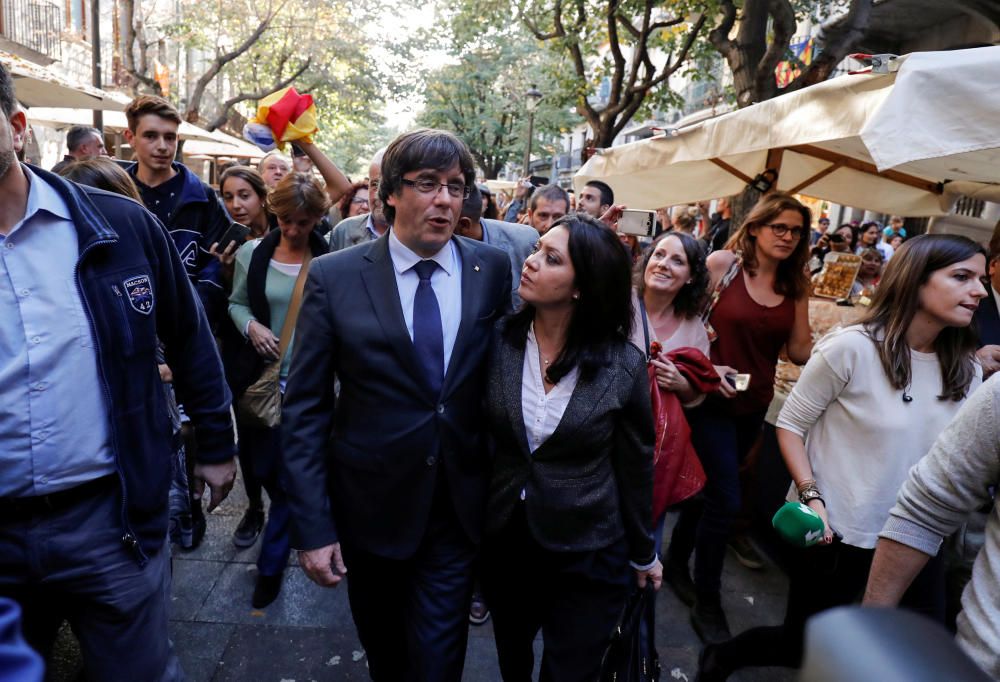 Así es Marcela Topor, la mujer de Puigdemont