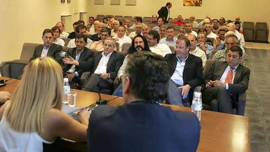 La reunión de los altos cargos del PP leonés celebrada ayer.