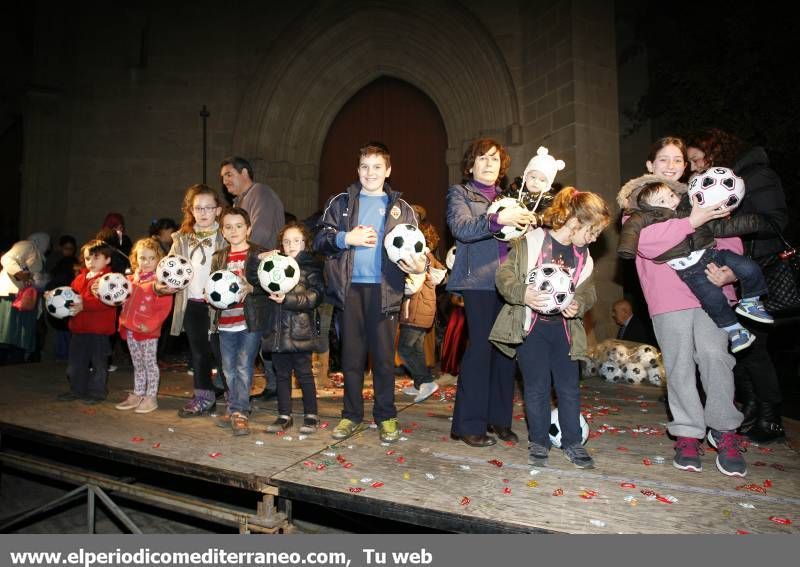 GALERIA DE IMÁGENES - Miles de niños disfrutan de la gran fiesta del Cartero Real