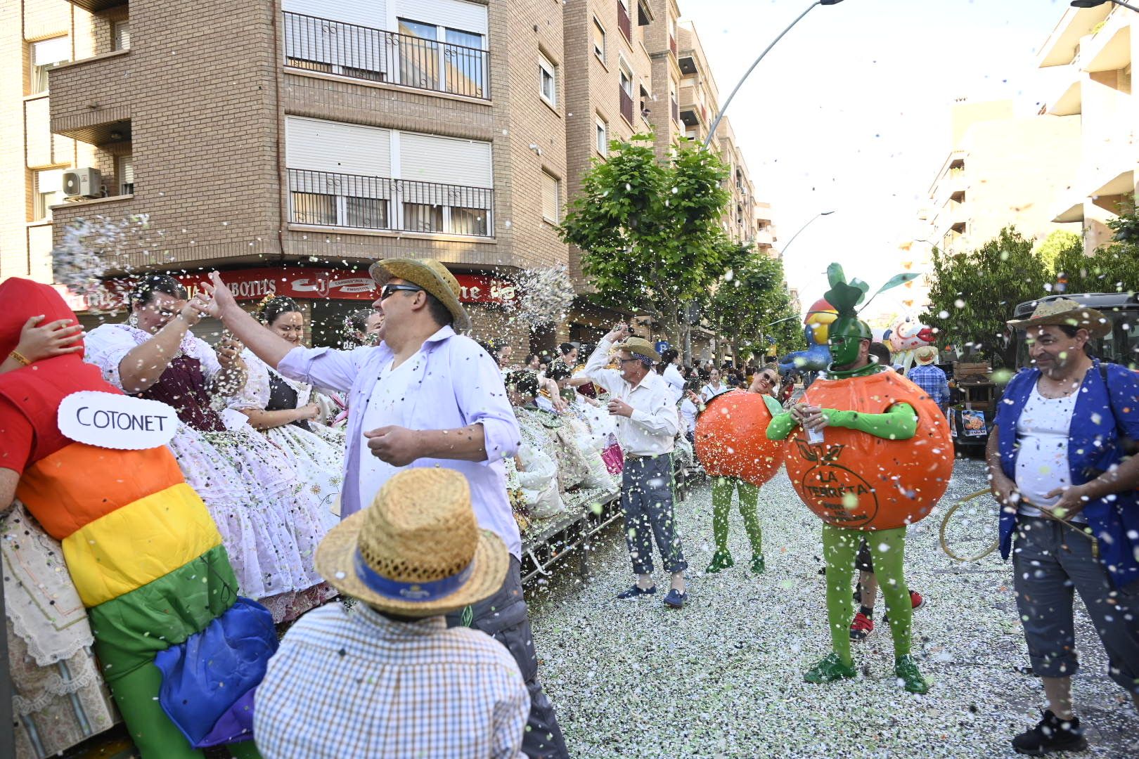 La cabalgata de Sant Pasqual en Vila-real, en imágenes