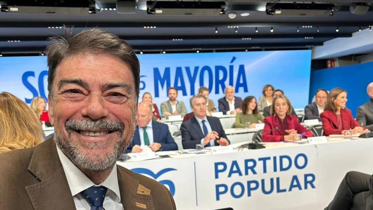Barcala, durante la Junta Directiva Nacional del PP celebrada el 22 de diciembre en Madrid.