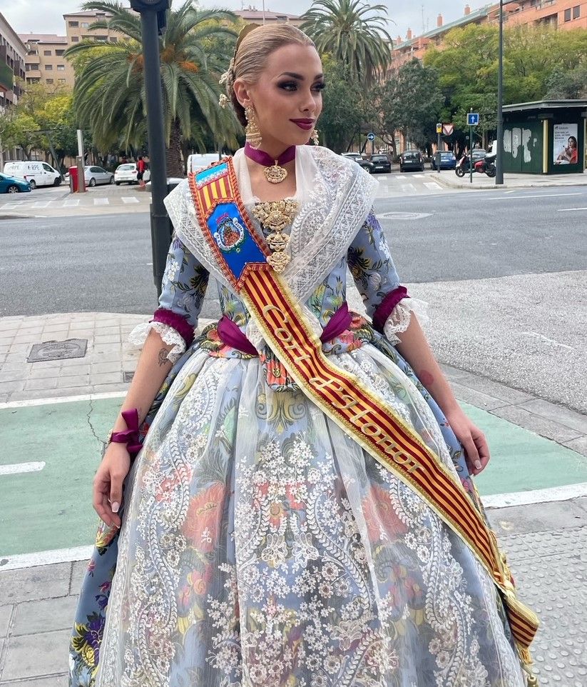 GALERÍA - Lia Sánchez, la fallera mayor trans que hace historia en las Fallas
