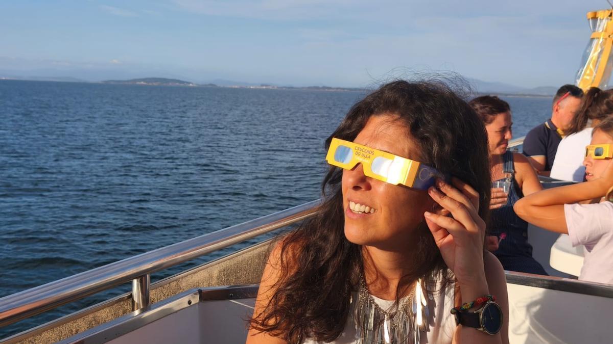 Esto es lo que puedes hacer con tus gafas homologadas después del eclipse.
