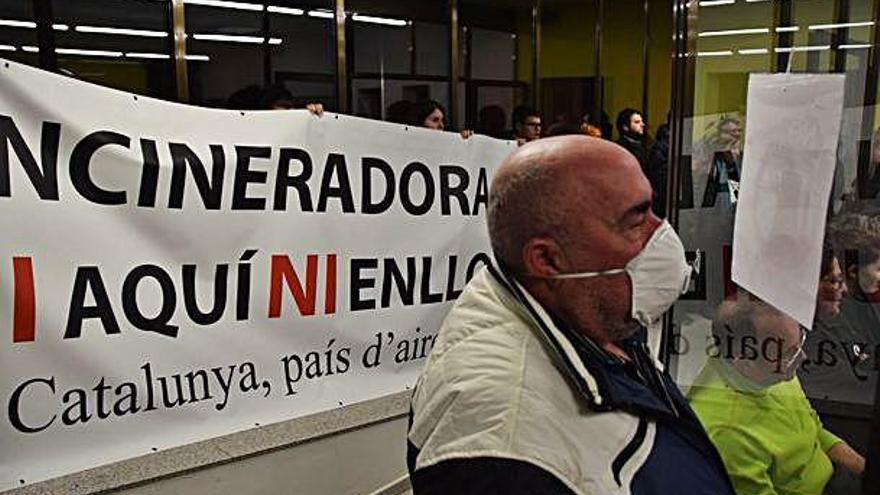 Concentració en contra la planta a Cercs aquest gener