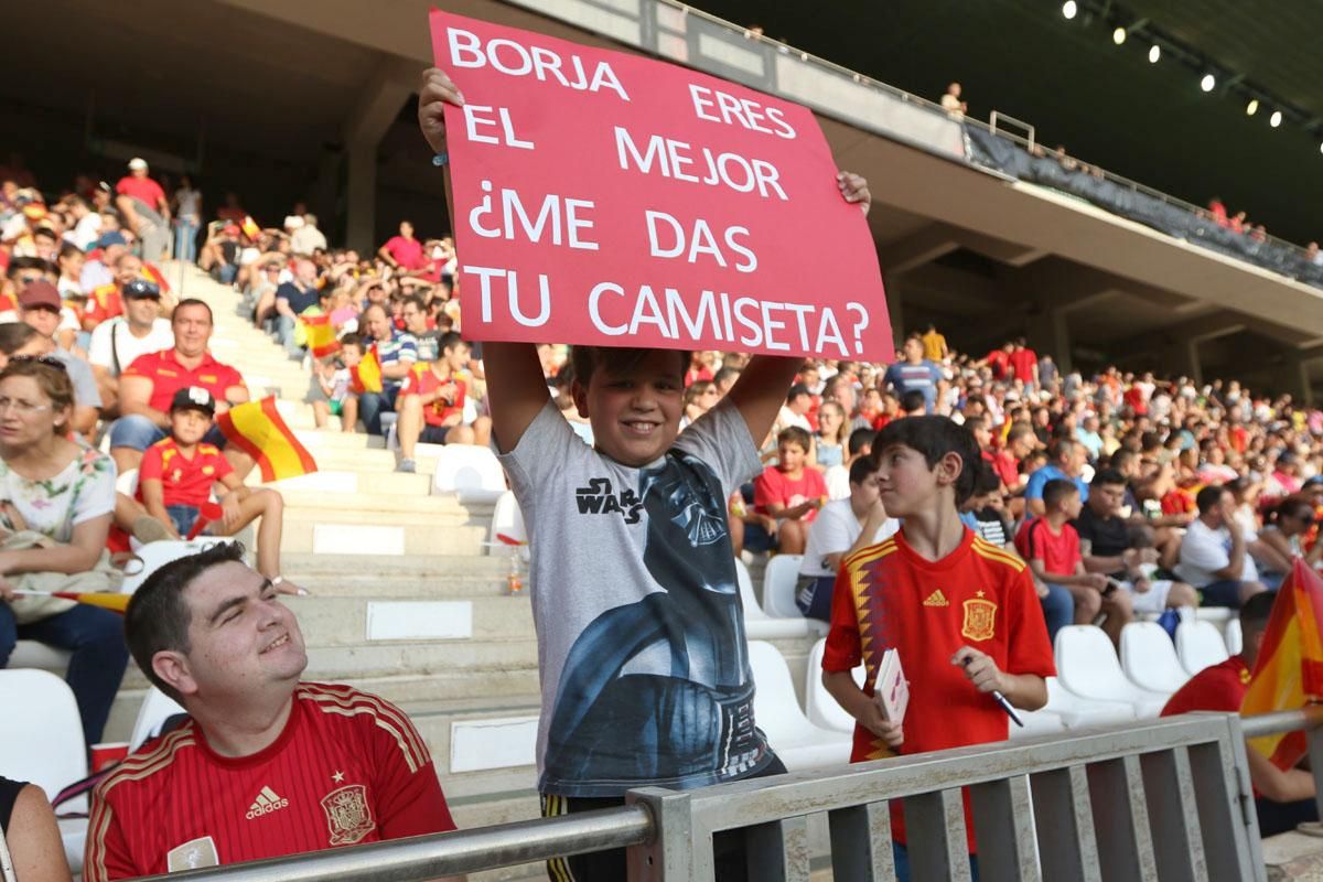 Aficionados en el encuentro de ‘La Rojita’