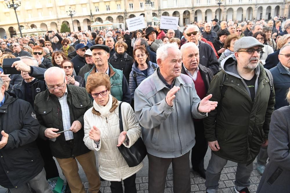 Los jubilados coruñeses salen a la calle