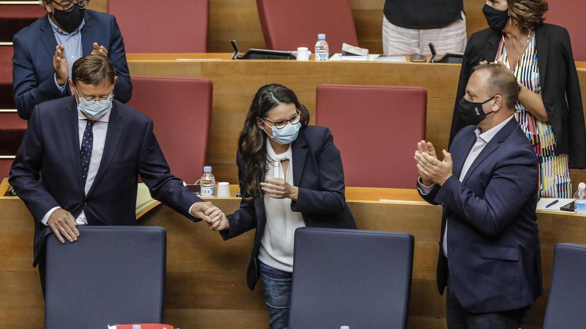 Ximo Puig, junto a Mónica Oltra y Rubén Martínez Dalmau en el debate de política general.