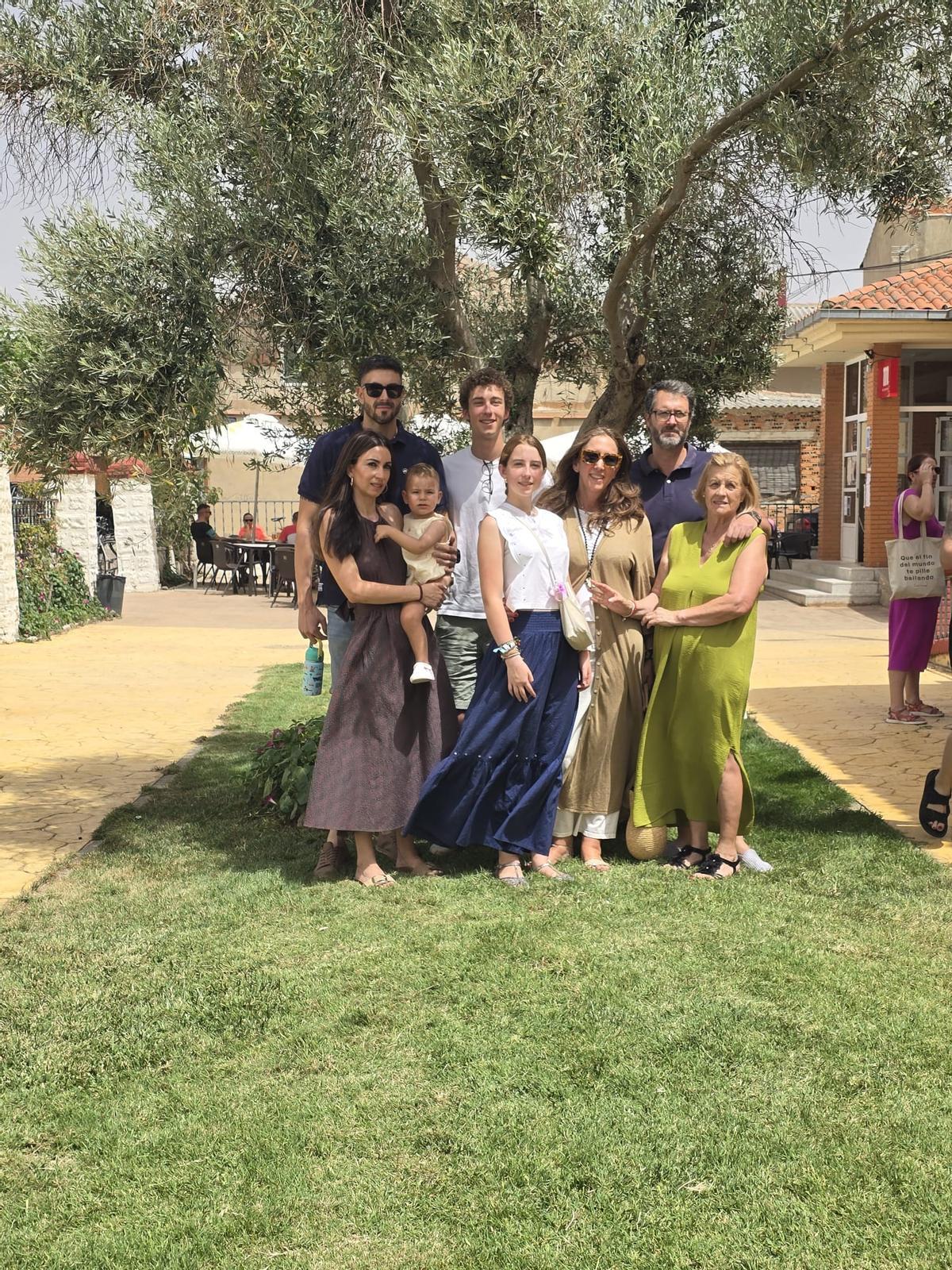 GALERÍA | Emotivo reencuentro familiar en Cañizo de Campos