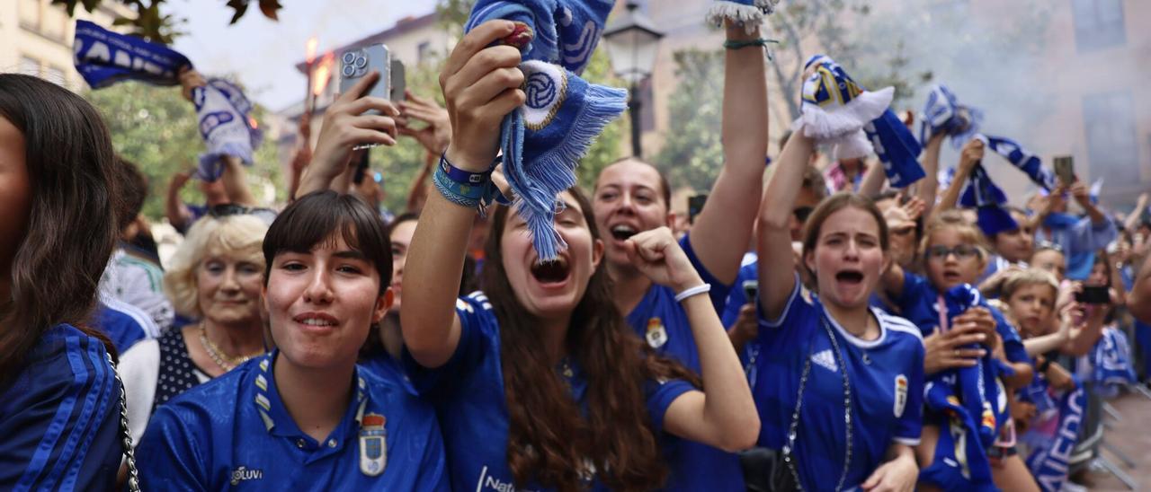 Esa fiesta es solo un comienzo: sobre el futuro del Oviedo en Primera y el apoyo de los más jóvenes