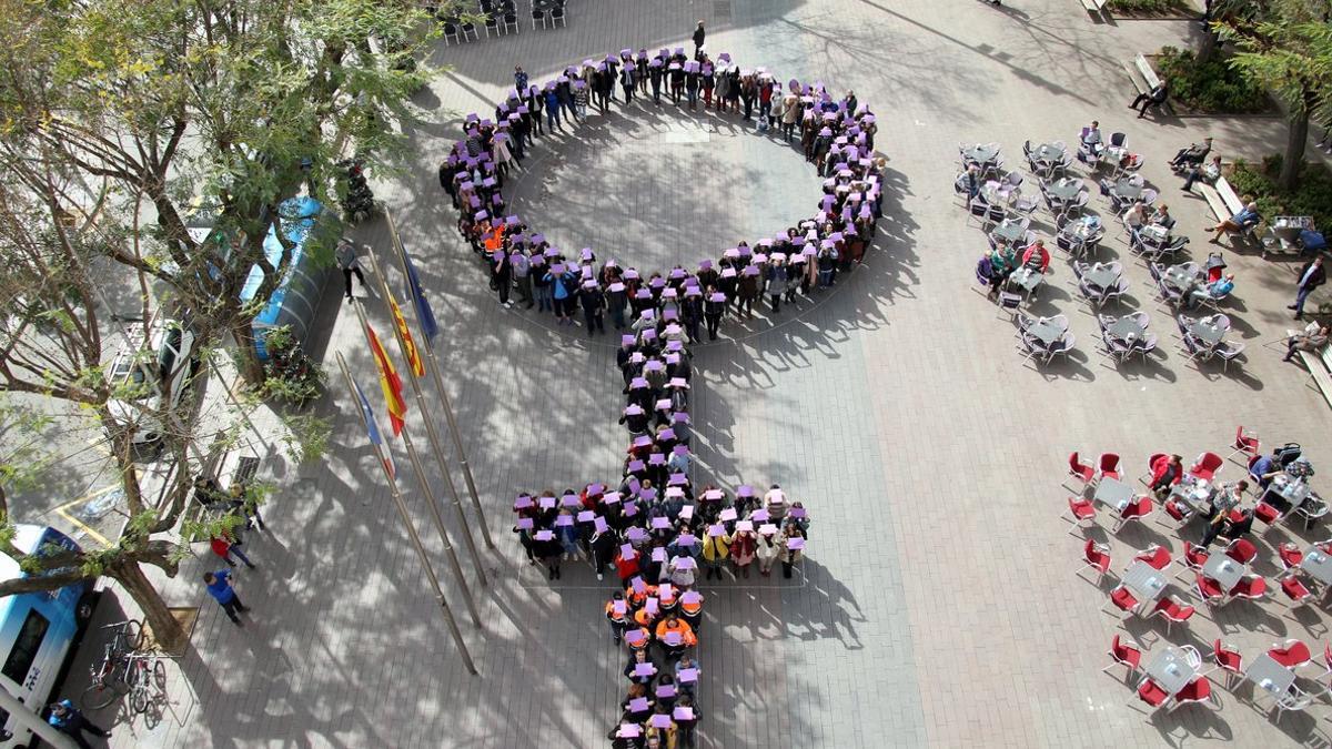 Imagen de un acto del Día de la Mujer en Sant Boi