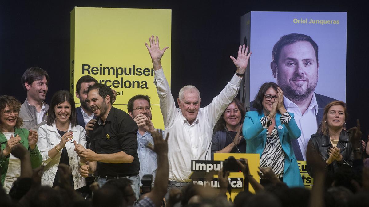 El risc d’acabar en l’oposició complica les llistes electorals a Barcelona
