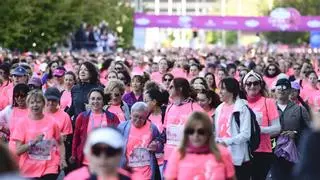 La 'marea rosa' conquista las calles de Madrid con 36.000 mujeres participantes