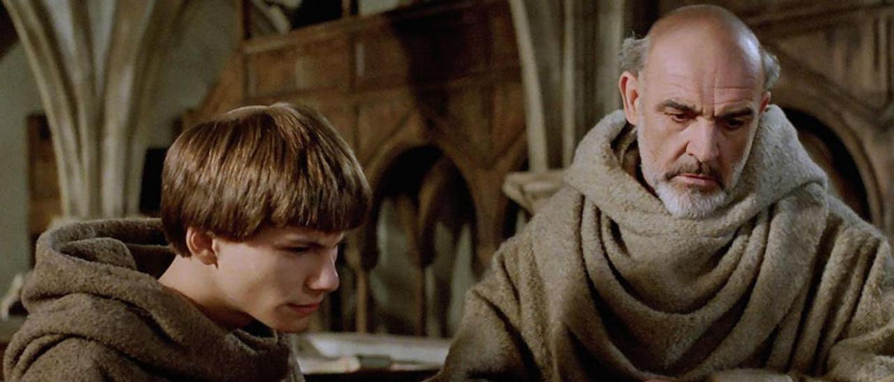 Sean Connery y un jovencísimo Christian Slater, en ’El nombre de la rosa’ de Jean-Jacques Annaud, interpretando a Guillermo de Baskerville y el novicio Adso de Melk.