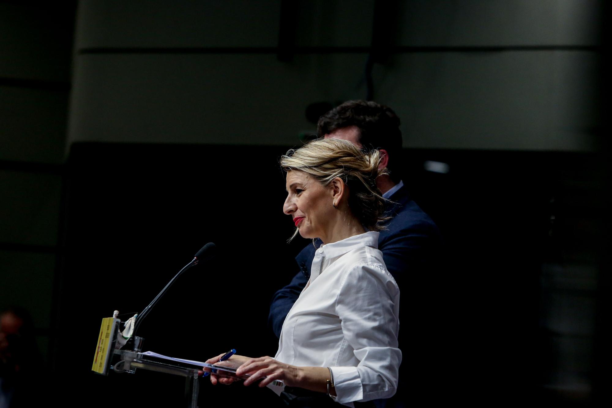 La vicepresidenta segunda y ministra de Trabajo y Economía Social, Yolanda Díaz, comparece en rueda de prensa