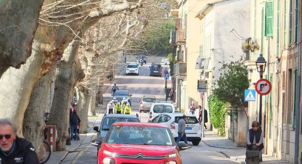Mäßiger Verkehr am Samstag (28.2.) auf der neuen Zufahrtsstraße in Sóller, der Carrer Cetre