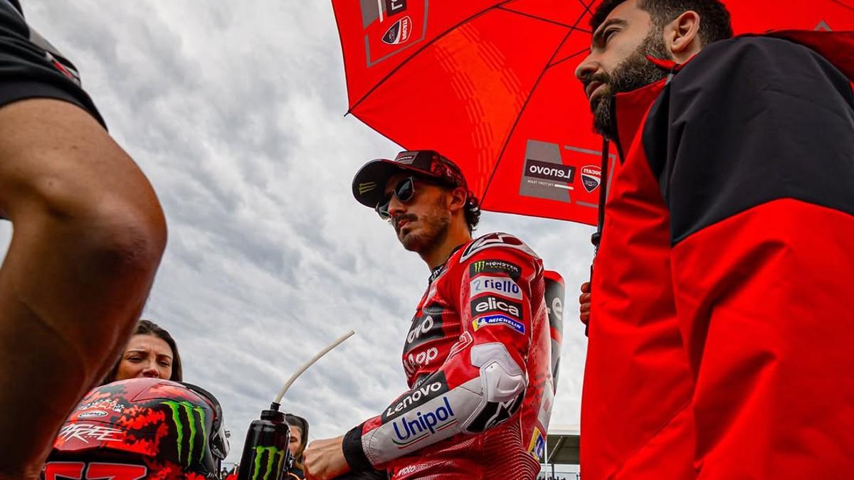 Tras quedar penúltimo el sábado, Pecco Bagnaia se cayó en la carrera del domingo en Australia