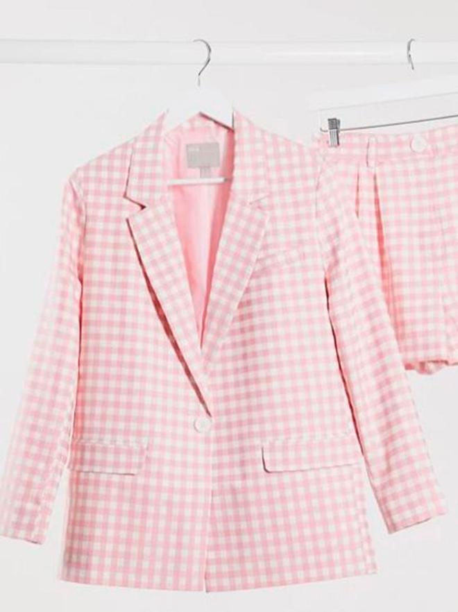 Copia el look de Ester Expósito versión 'low cost'