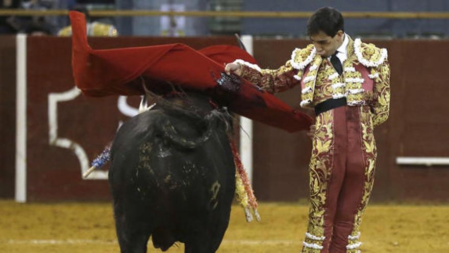 El malagueño dejó muestras de su valor y arte.