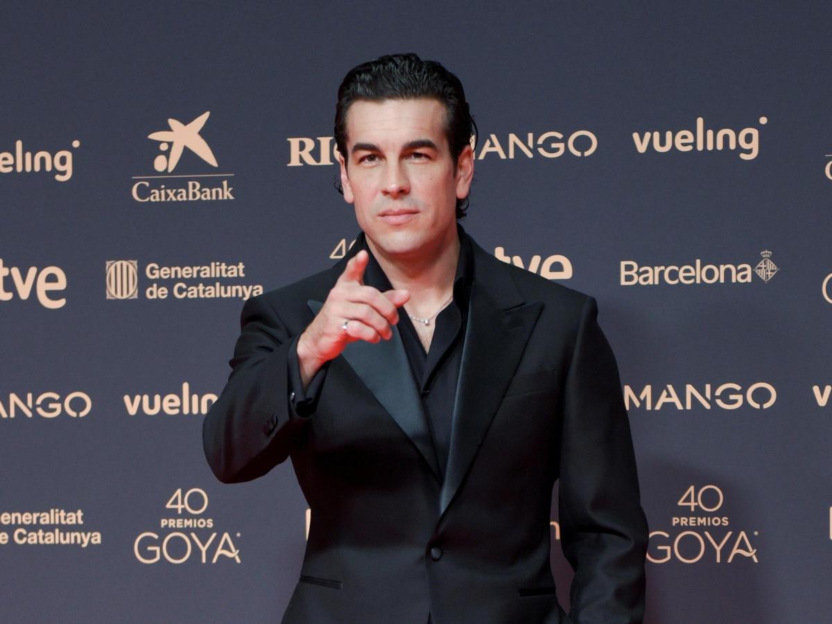 El actor Mario Casas posa en la alfombra roja de la 40º edición de los Premios Goya, en el Auditori del Centre de Convencions Internacionals, a 28 de febrero de 2026, en Barcelona, Cataluña (España).