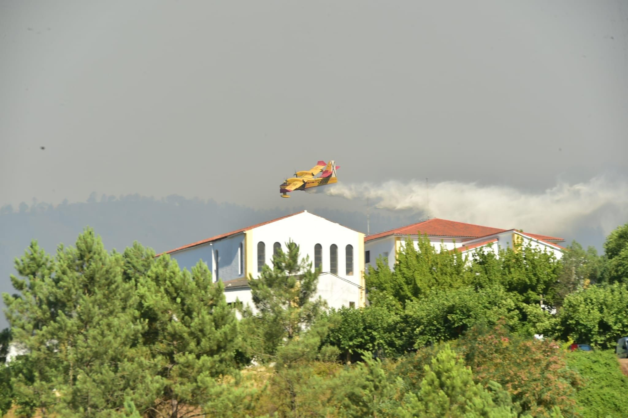 Fotogalería | Imágenes del incendio en Las Hurdes