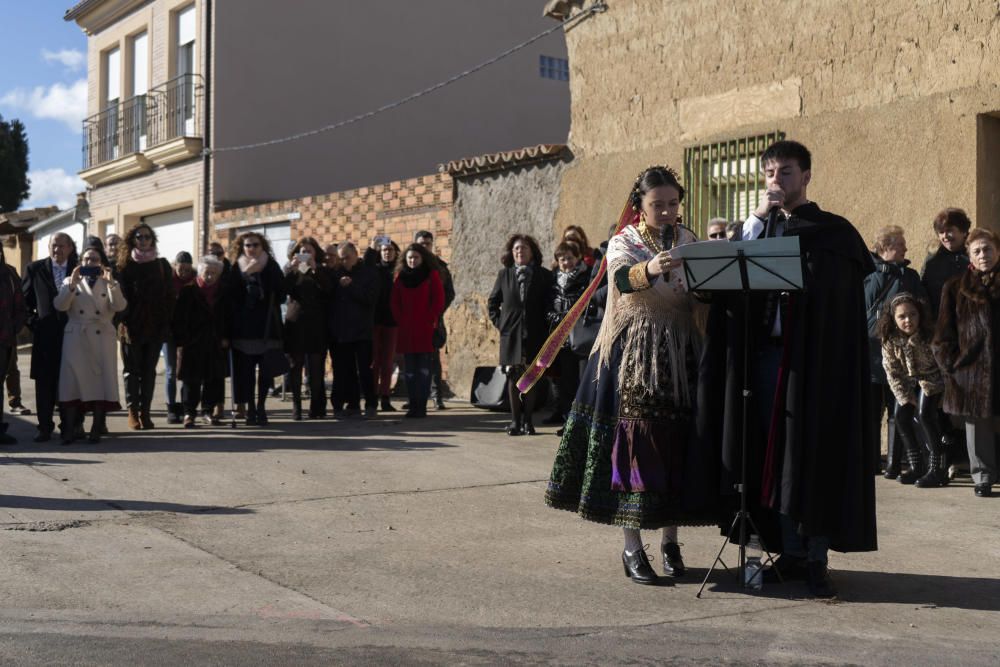 Monfarracinos celebra San Antón con las tradicionales "relaciones"