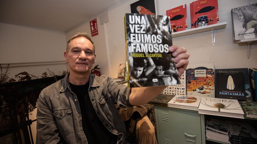 El escritor, cineasta y guionista Miguel Alcantud presenta ‘Una vez fuimos famosos’ en la librería &#039;Bululú&#039;