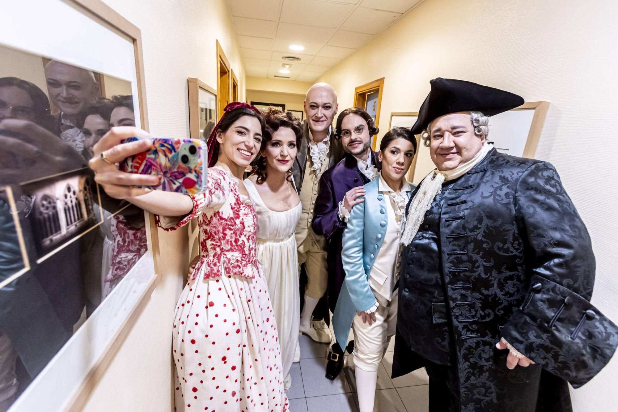 EN IMÁGENES: Ensayo en el Campoamor de la ópera "Las bodas de Fígaro"