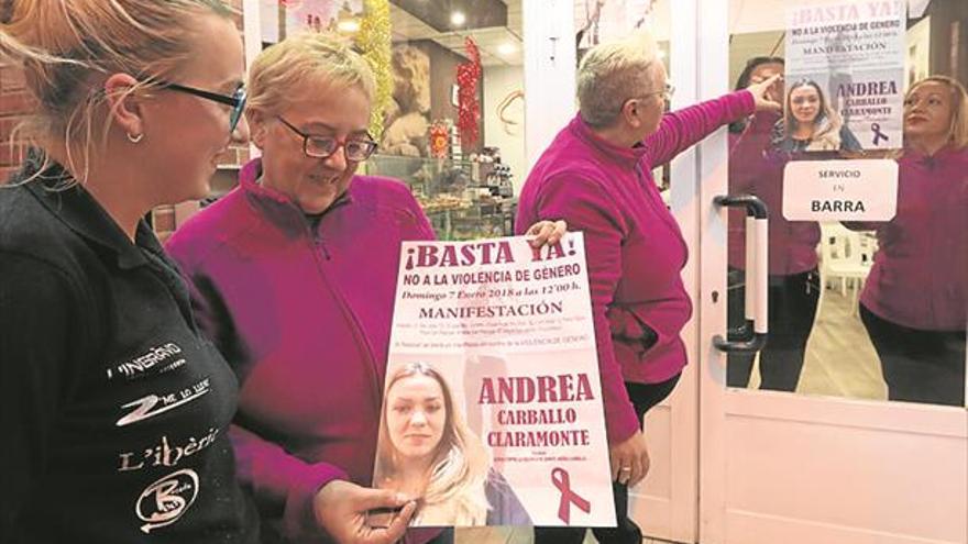 La provincia rinde homenaje a la familia de Andrea: «No estáis solos»