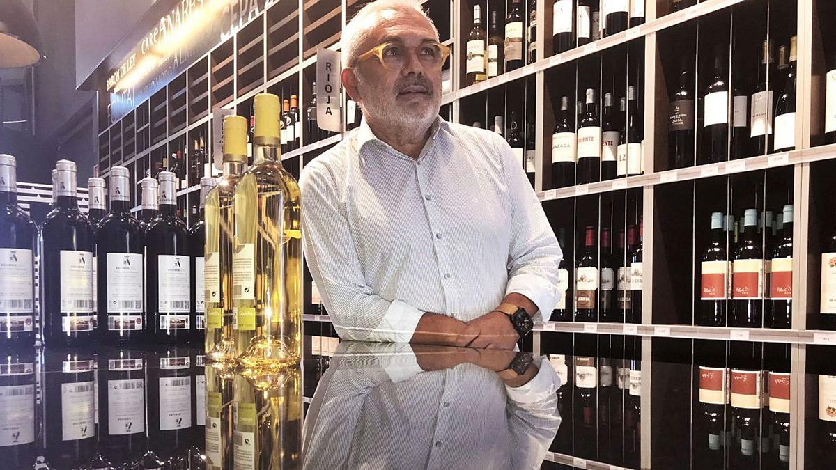 Toño Armas, ‘alma mater’ de la vinoteca El Gusto por El Vino.
