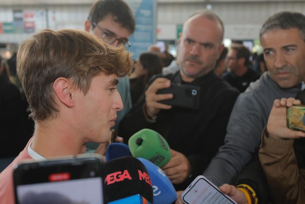 El campeón de Moto3 Jaume Masià llega a València