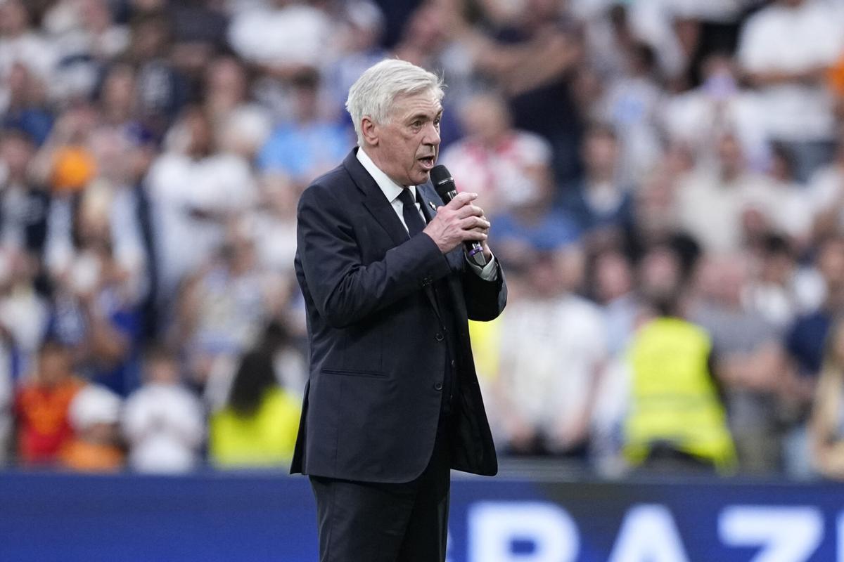 Tribute to Carlo Ancelotti after his last match as head coach of Real Madrid after the Spanish League, LaLiga EA Sports, football match played between Real Madrid and Real Sociedad on May 24, 2025, in Madrid, Spain. AFP7 24/05/2025 ONLY FOR USE IN SPAIN. Oscar J. Barroso / AFP7 / Europa Press;2025;SOCCER;SPAIN;SPORT;ZSOCCER;ZSPORT;Real Madrid v Real Sociedad - LaLiga EA Sports;