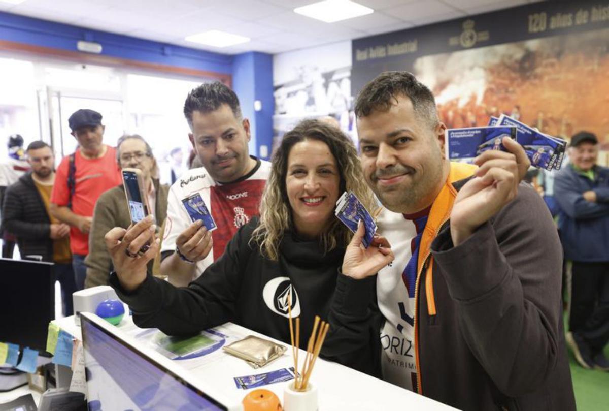 Javier Artime, Ana Castillo y Dani Artime.