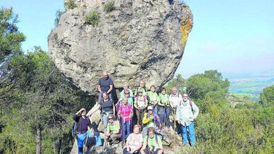 La Colla Excursionista de Vilanova del Camí celebra el 23è aniversari a la Roca Caganera | ARXIU PARTICULAR