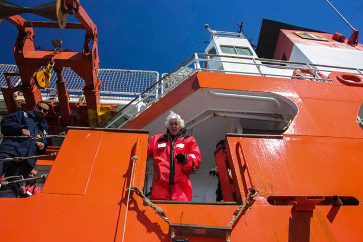 Pepita Castellví, sobre el vaixell.