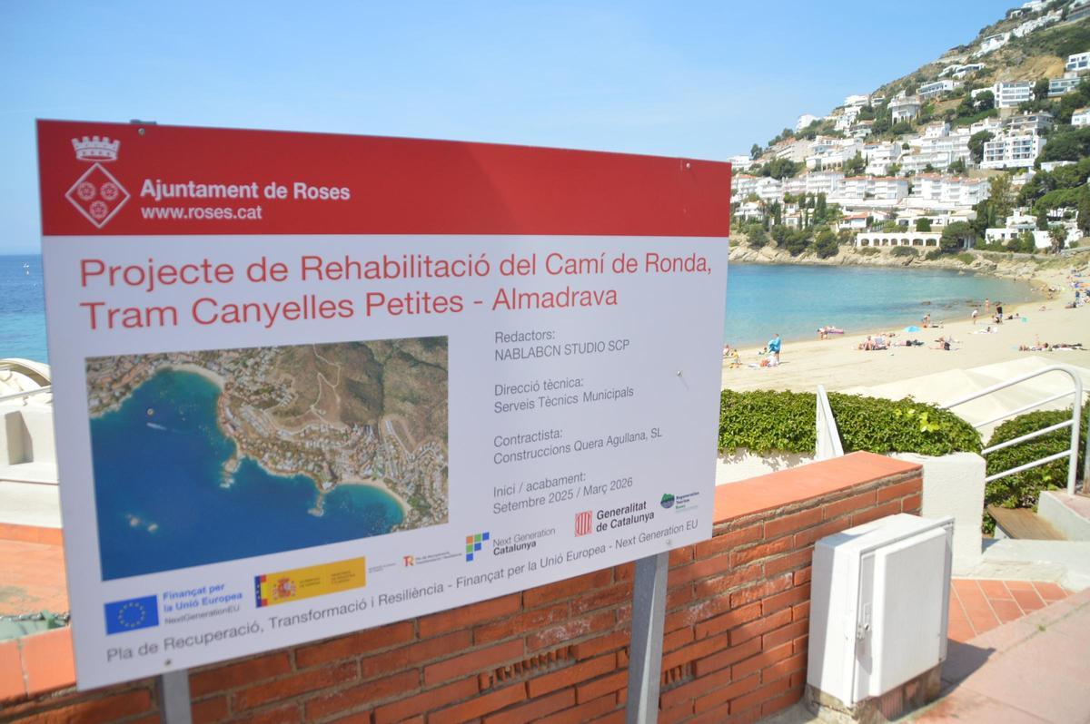 El rètol informatiu de les obres instal·lat a Canyelles