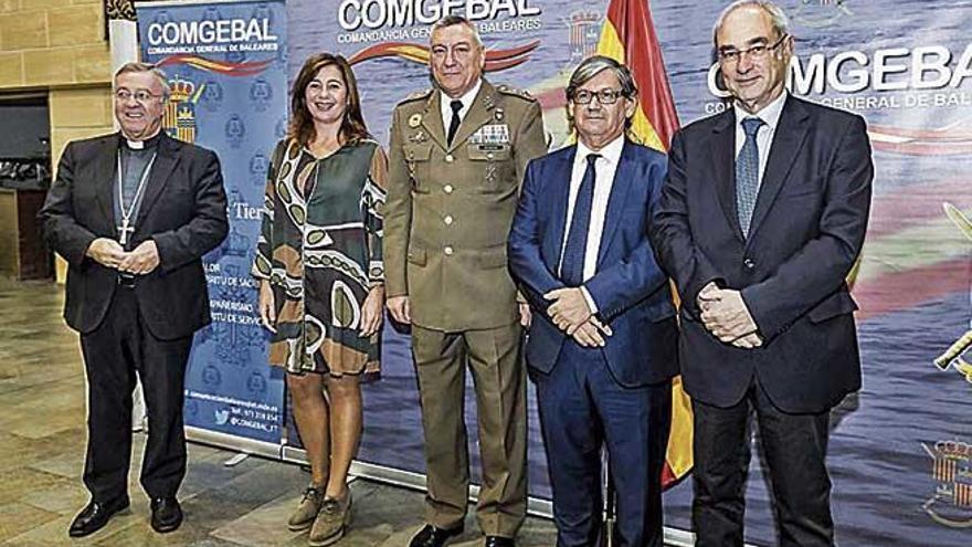 Cena de despedida del general Cifuentes