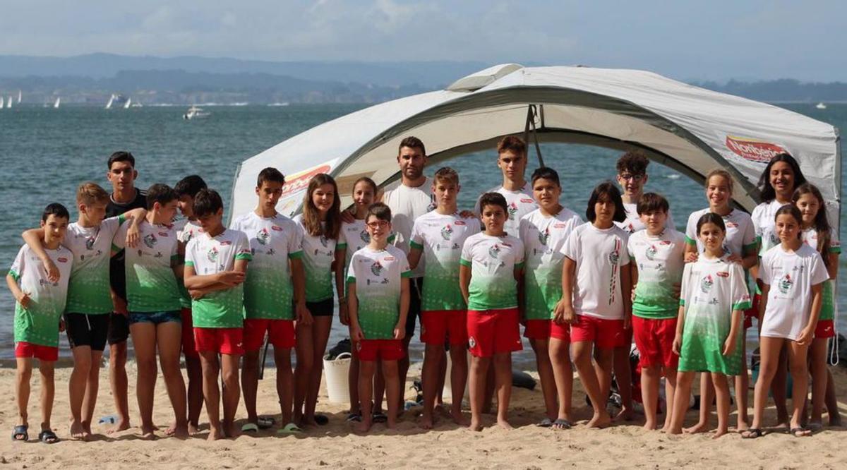 Formación del CNS en el campeonato autonómico. |