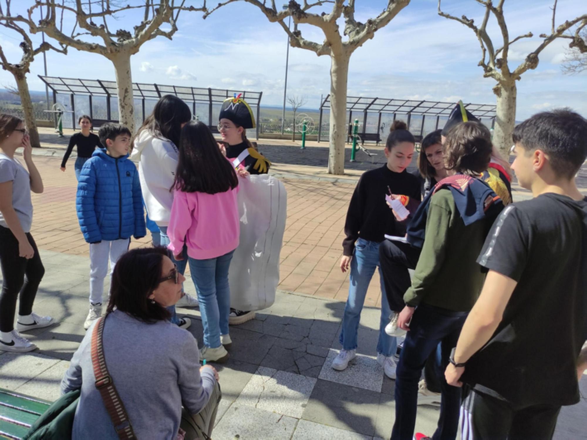 Alumnos del colegio San Vicente de Paúl y la Carrera de Benavente