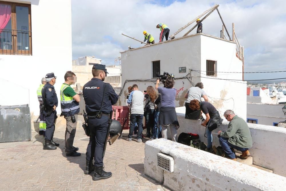 Operativo especial para el desalojo de sa Penya.