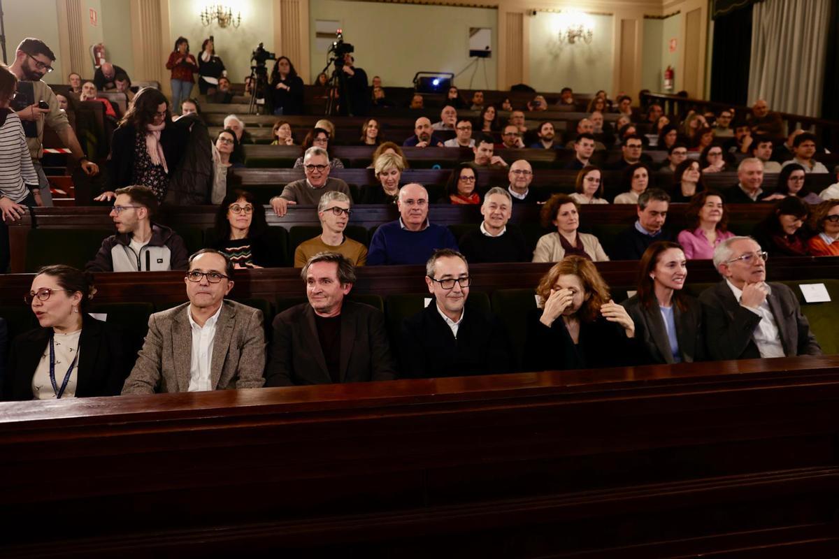 Todas las fotos de la sesión electoral al Rectorado de la UV