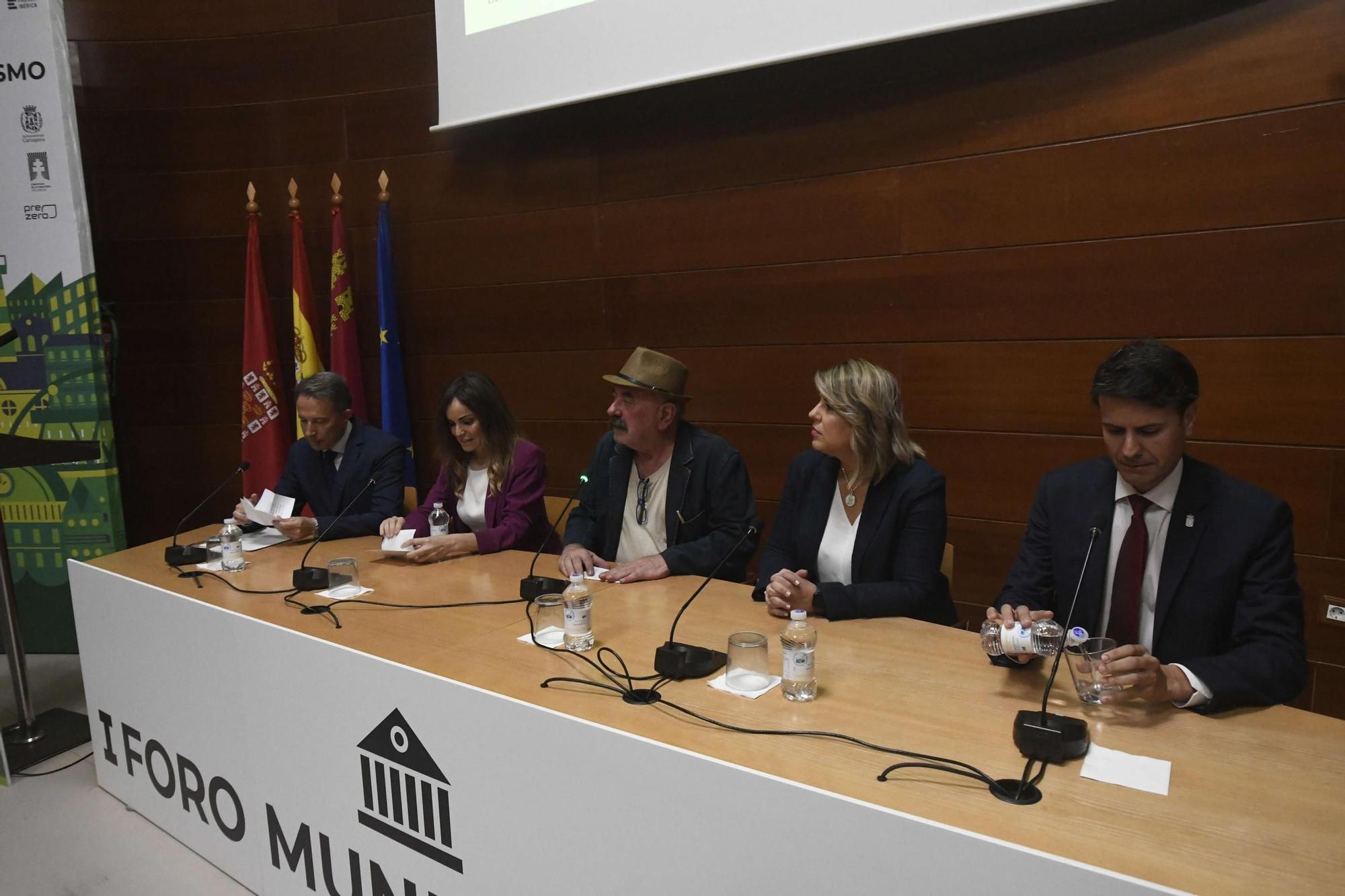 El I Foro de Municipalismo organizado por La Opinión, en imágenes