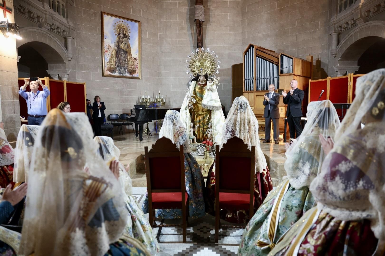 El Besamanos de falleras mayores y cortes 2024, en imágenes