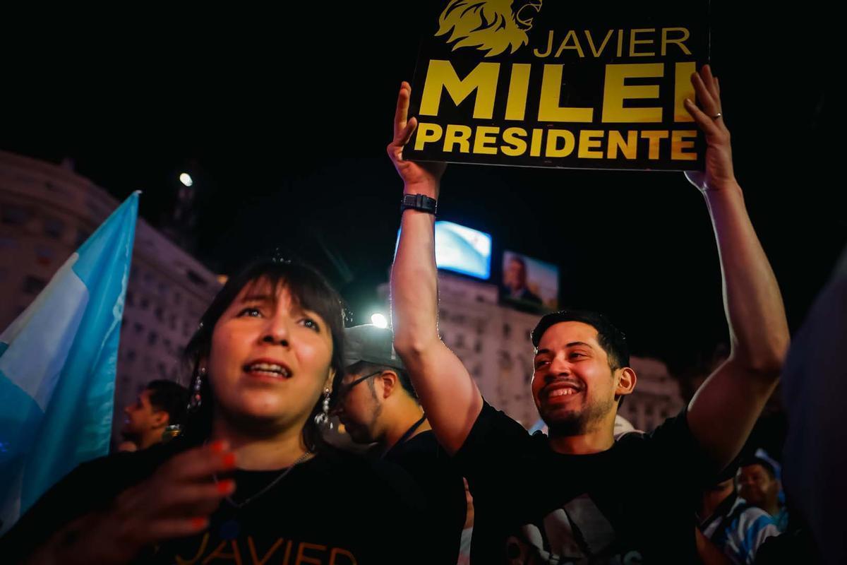 El ultraderechista Javier Milei se convierte en el nuevo presidente de Argentina.