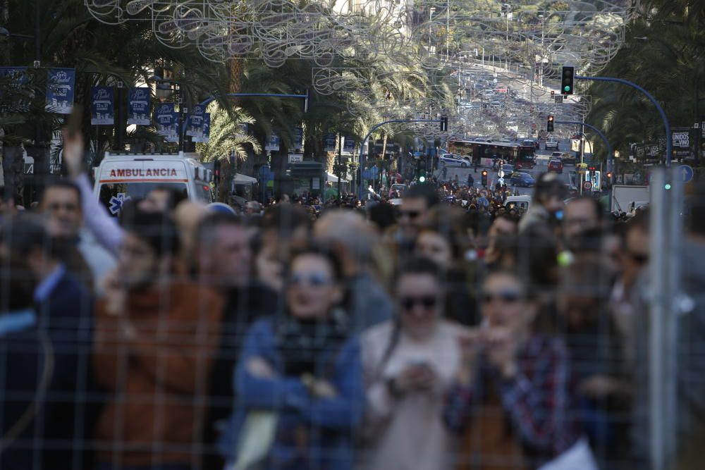 Una Nochevieja a ritmo de mascletà en Alicante