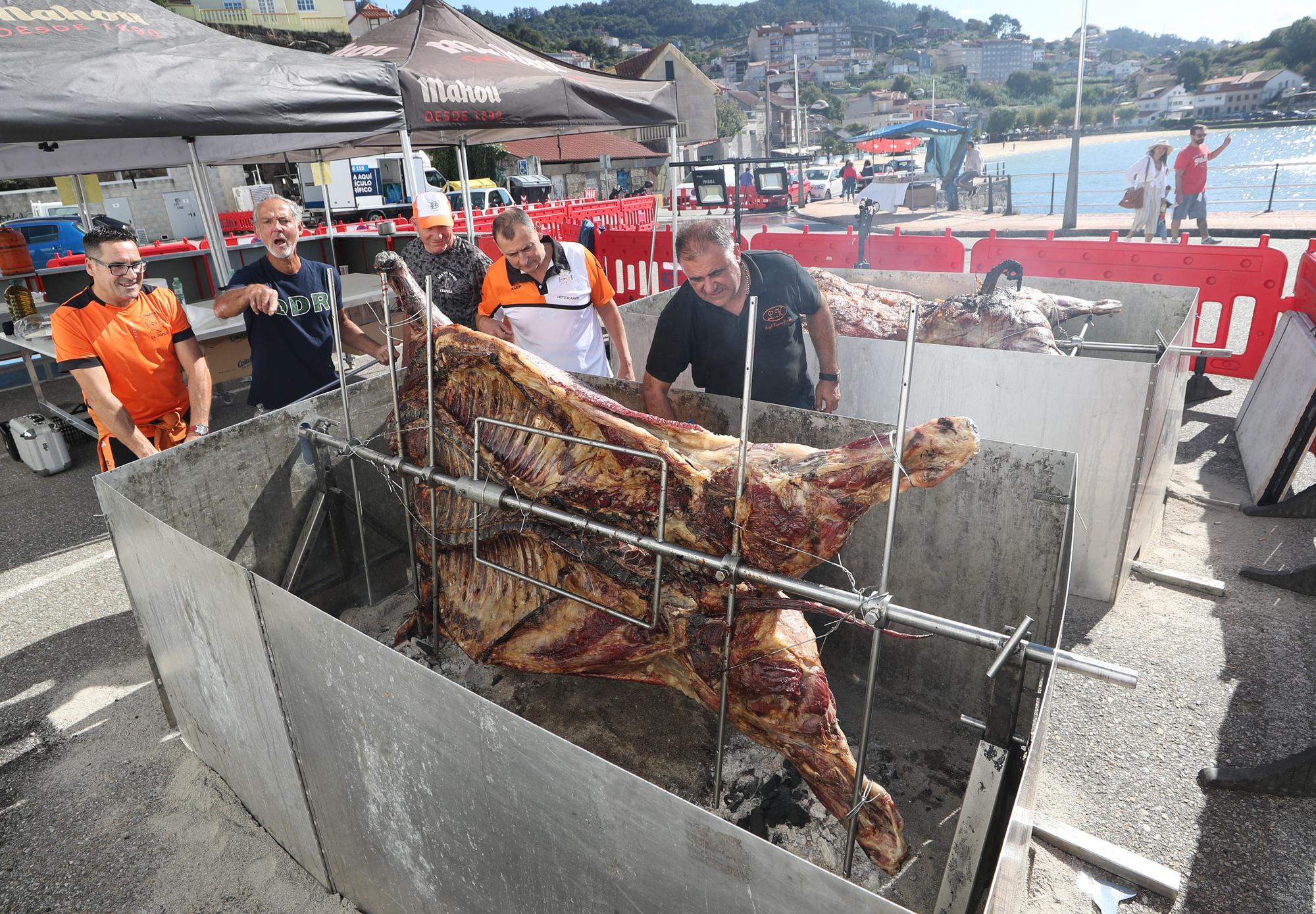 Travesía popular a remo y 200 kilos de ternera para reponer fuerzas