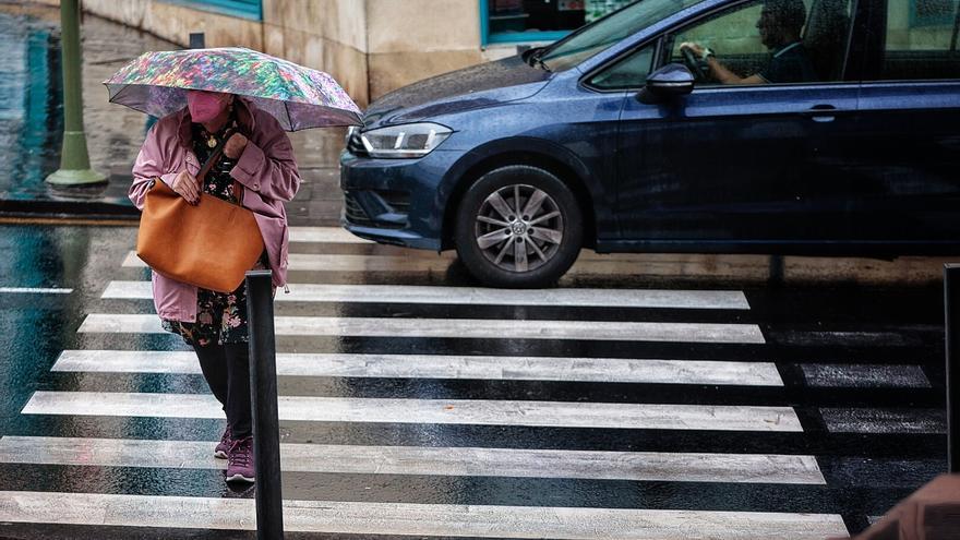 Temporal en Canarias: la lluvia afecta con fuerza a Tenerife