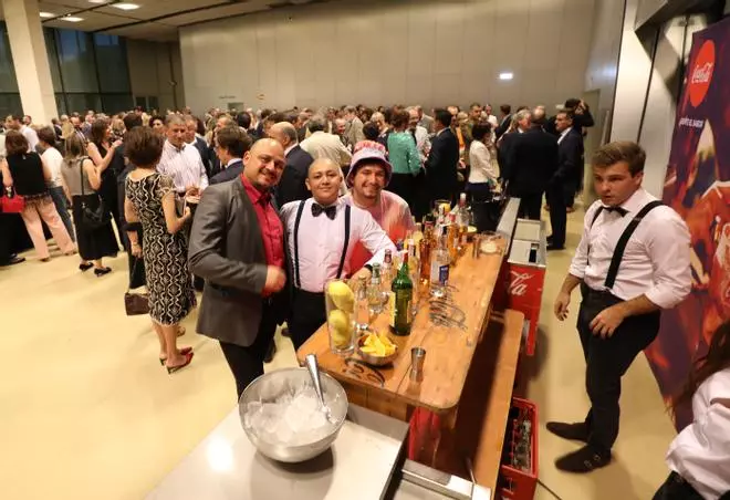 BÚSCATE | Ambiente de corrillos en la gala del 2022