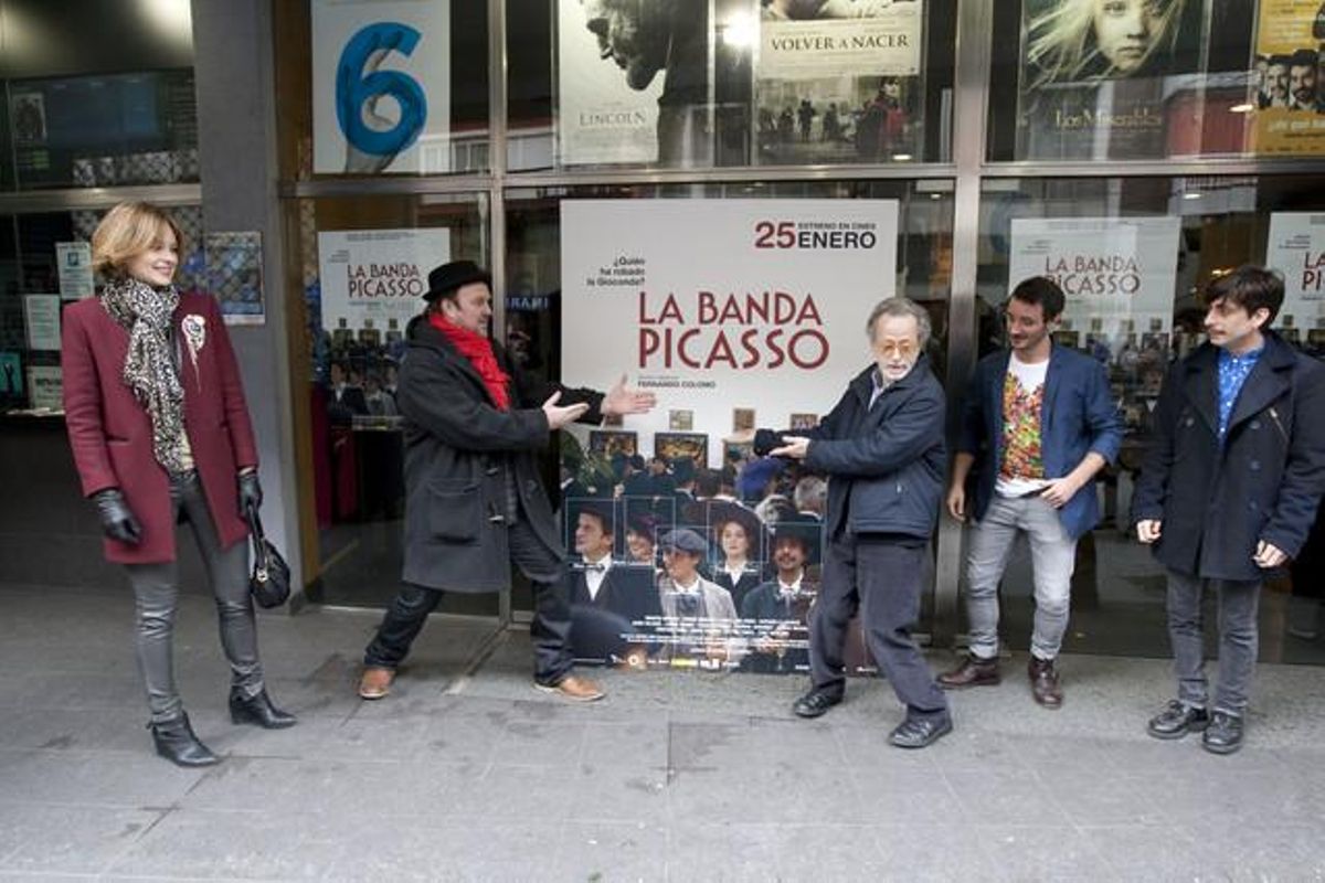 D’esquerra a dreta, Raphäelle Agogué, Pierre Bénézit, Fernando Colomo, Ignacio Mateos i Jordi Vilches. D’esquerra a dreta, Raphäelle Agogué, Pierre Bénézit, Fernando Colomo, Ignacio Mateos i Jordi Vilches.