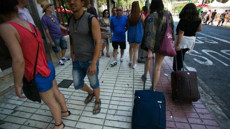 Turistas en la ciudad de Alicante